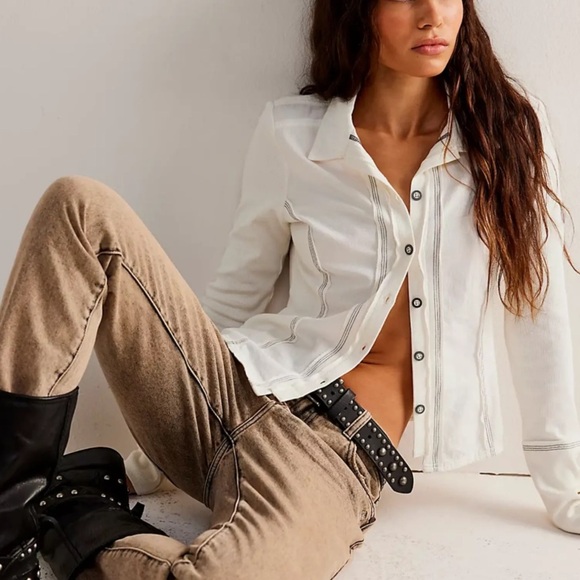 We The Free Tiny Woven Top - Picture 1 of 5